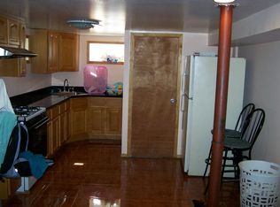 8208 257th St, Floral Park, NY 11004