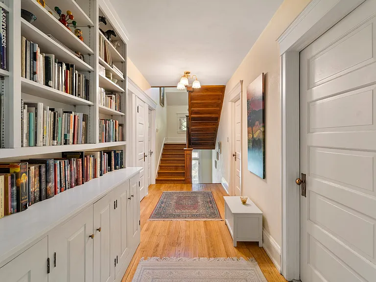 Forest Home Dr — Photo 10