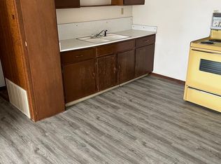 2402 E 6th St #6, Merrill, WI 54452