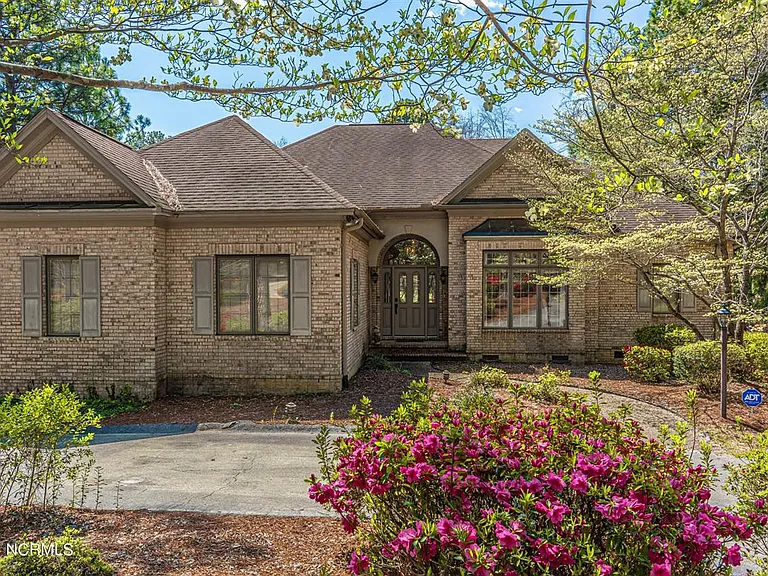 215 Plantation Dr — Photo 77