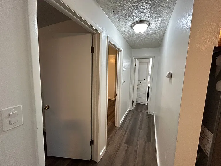1104 West 7th Avenue Apartments — Photo 34