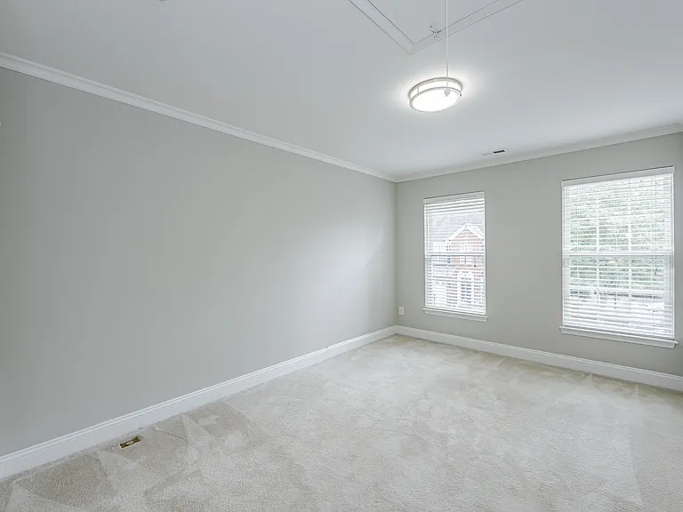 9520 Meredith Creek Ln — Photo 17