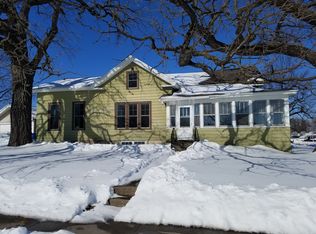 4 Prospect Ave, Oshkosh, WI 54901