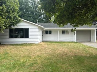 21318 121st Ave, Maple Ridge, BC V2X 3S2