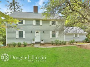 90 Old Farm Rd S, Pleasantville, NY 10570