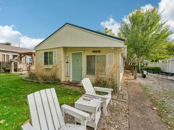 2537 S Oak Knoll Dr, Lakeside Marblehead, OH 43440