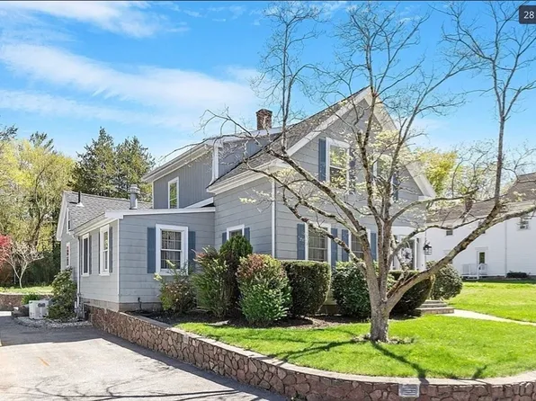 13 Washington St, North Reading, MA 01864