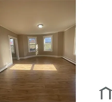 18 Lawton Ave #3