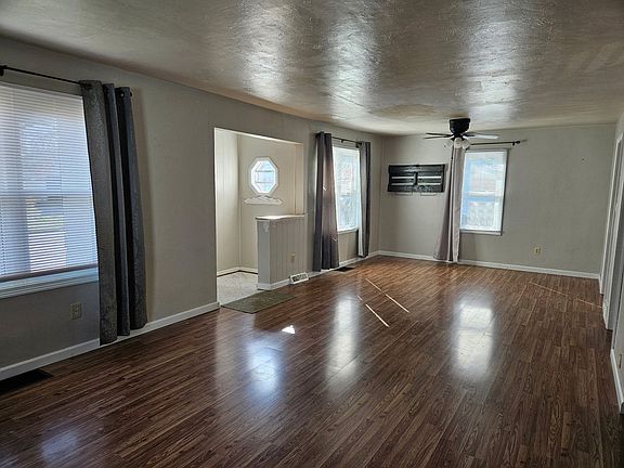 4th image of 2918 Hudson Rd