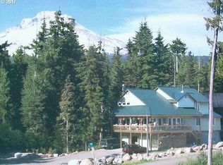 30960 E Multorpor Dr, Government Camp, OR 97028