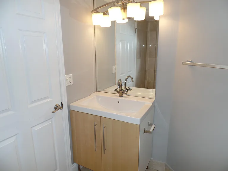 2881 N Oakland Forest Dr #112 — Photo 14
