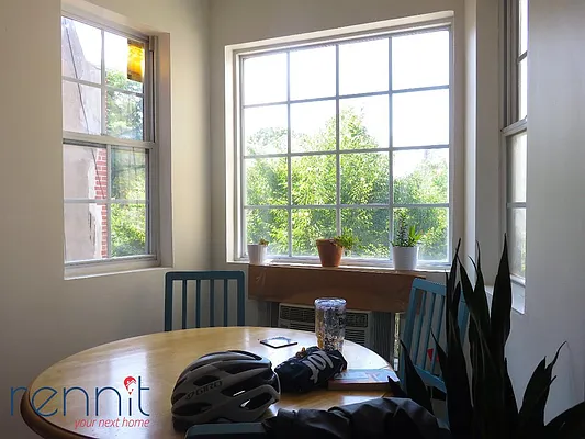 Rented by Rennit Inc. | media 52