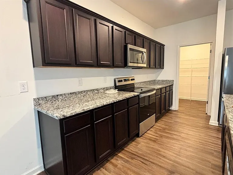 304 Pescara Ct — Photo 14
