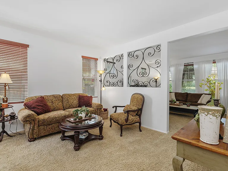 35839 Crickhowell Ave — Photo 6