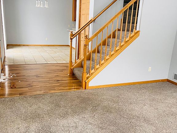 2nd image of 689 Kingfisher Ln APT A