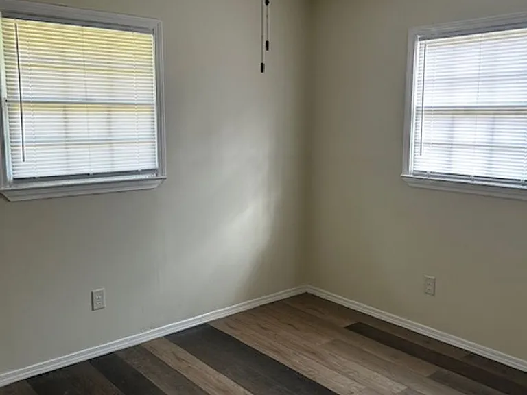 2040 Nevada St — Photo 3