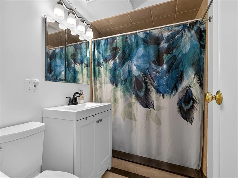 566 Commonwealth Ave #401 — Photo 8