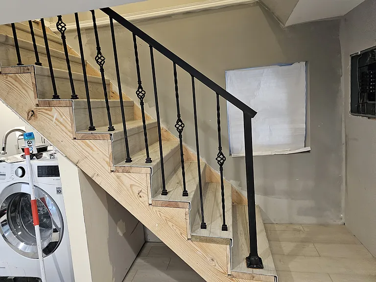 1633 N Artesian Ave #1R — Photo 8