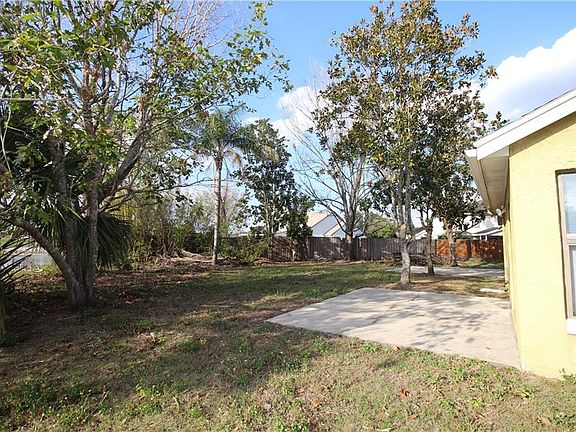 3rd image of 2229 Chadbourn Ct