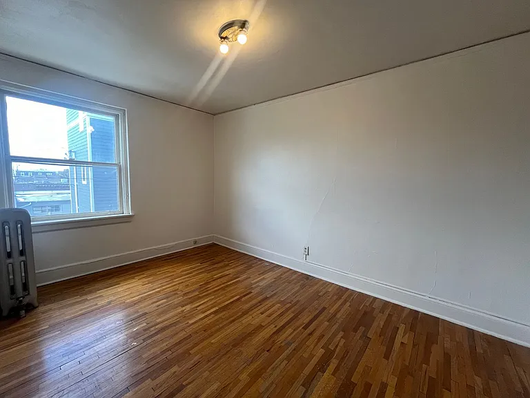 2040 Grand Ave — Photo 18