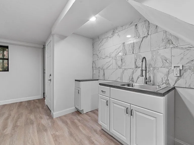 2053 Pitman Ave #1 — Photo 7