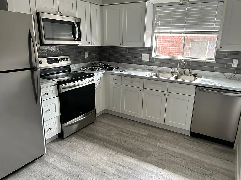7327 Hampshire Dr #3 — Photo 1