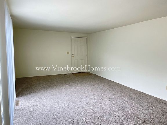 3rd image of 6732 Hubbard Dr