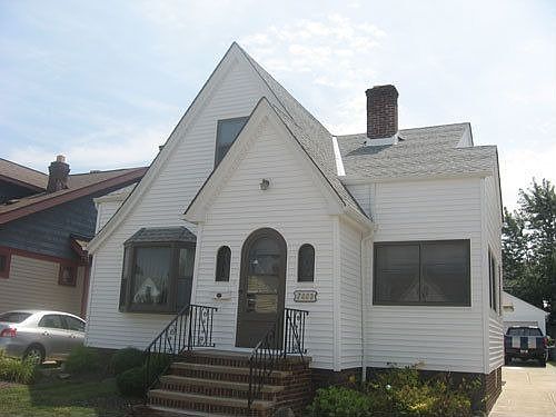 1st image of 7003 Thornton Dr
