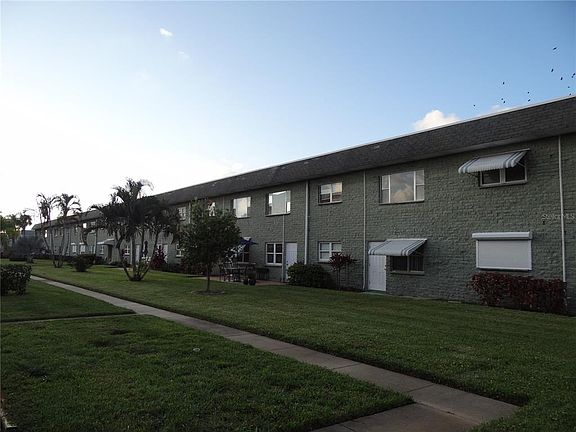 4th image of 5287 81st St N APT 2