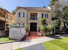 1420 Alvarado Ter