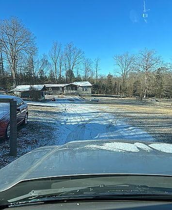 2nd image of 900 Audrey Hardy Rd