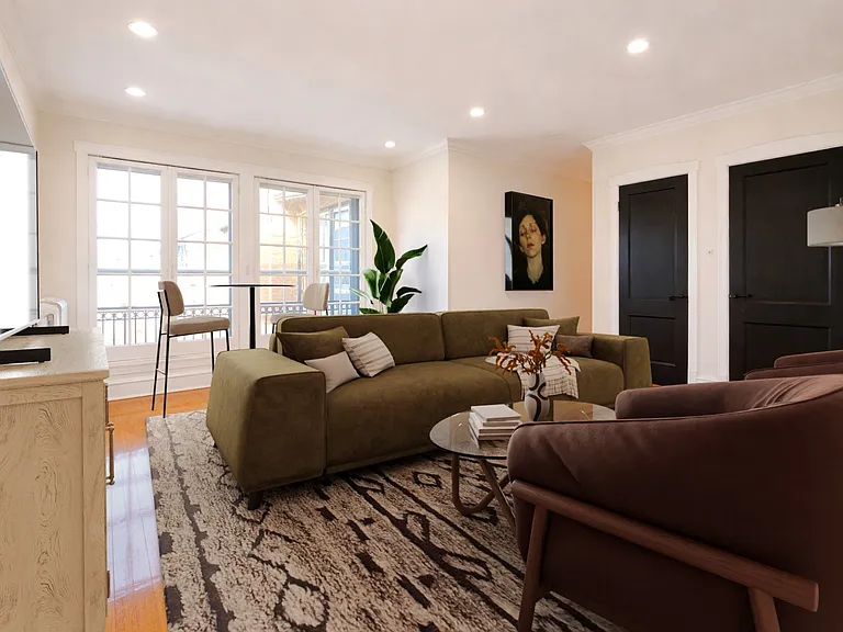 114 Clyde Ave — Photo 17