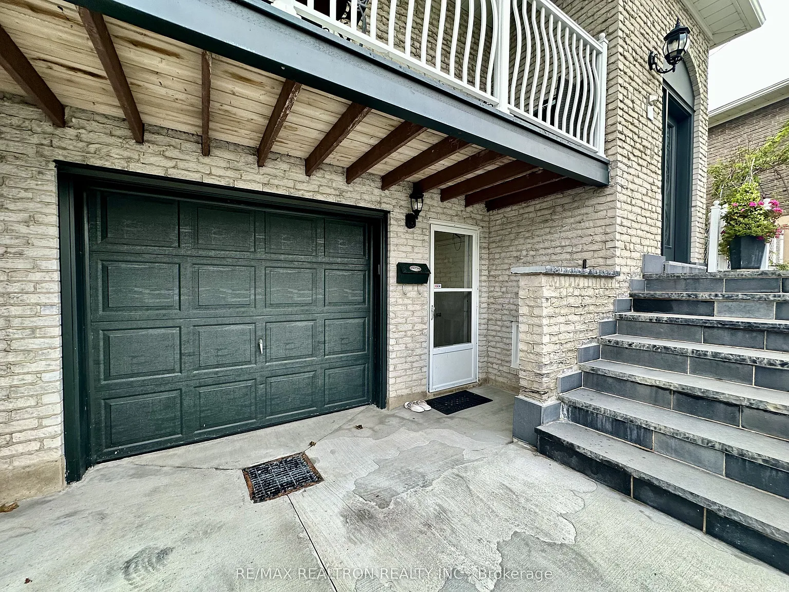 1 bed, $2,300 — Photo 1