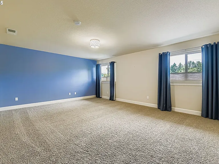 10183 NW Crossing Dr — Photo 13