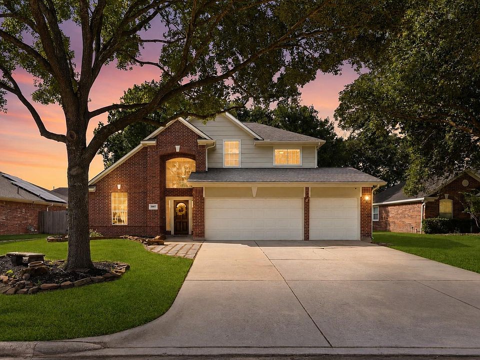 1st image of 2607 Holly Walk Ln