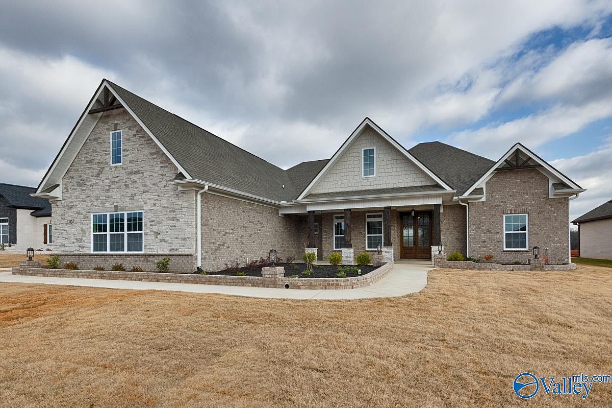 20859 Lakewood Dr, Athens, AL 35611 | Zillow