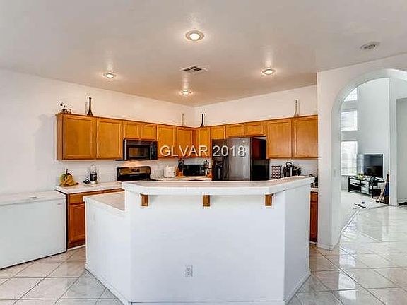 4th image of 3582 Spoleto Ave
