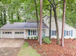 1521 Chaseway Cir, Powder Springs, GA 30127