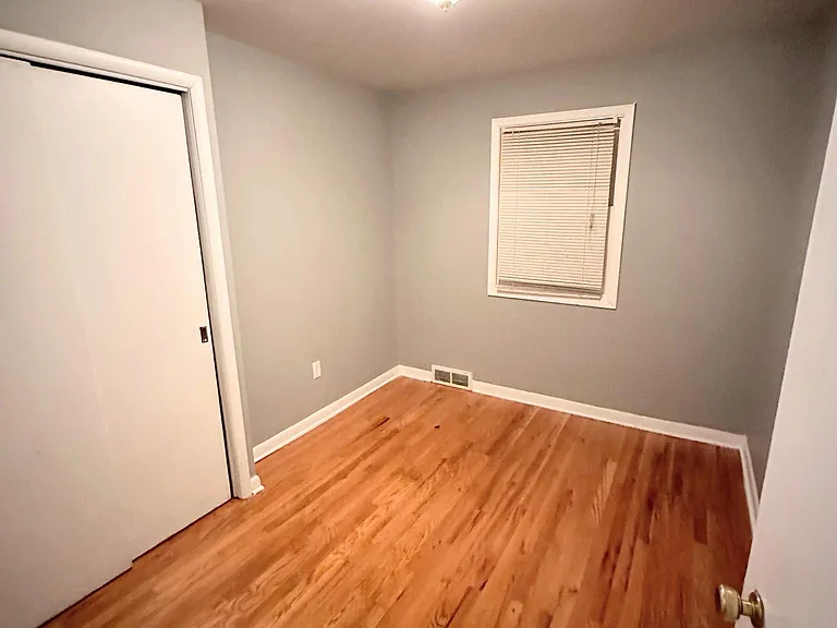 4634 Camden Ave — Photo 12