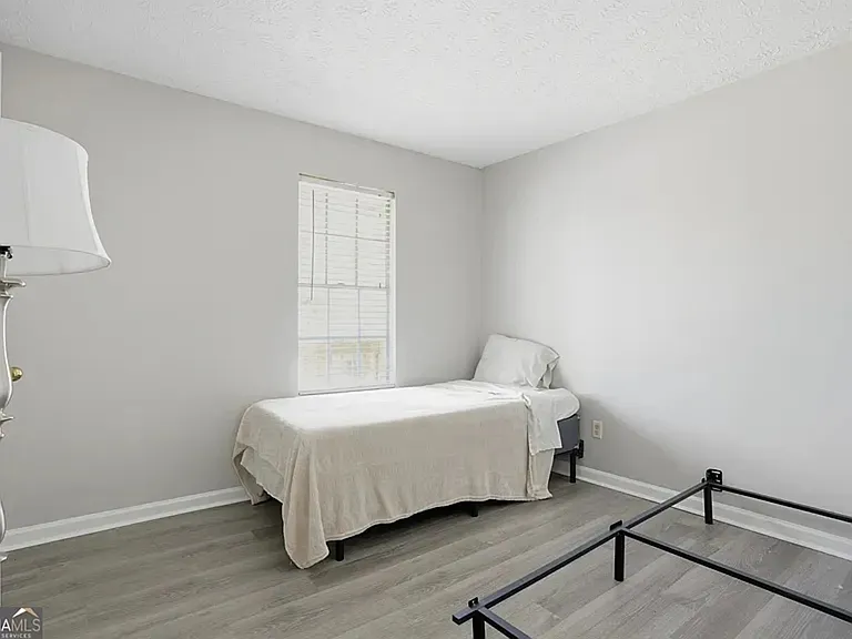5420 Forest Downs Cir — Photo 11
