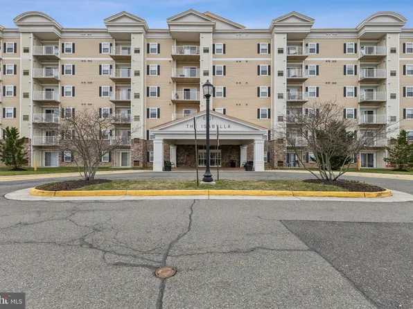 6301 Edsall Rd Unit 513, Alexandria, VA 22312