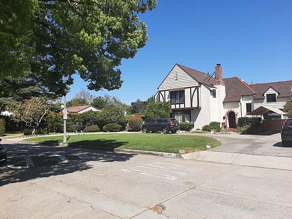 3rd image of 11219 Hortense St