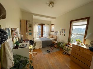 133 Brook St #3, Brookline, MA 02445