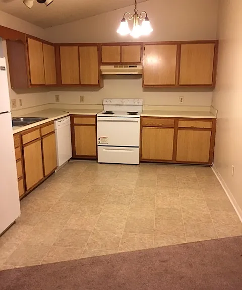 Ryan Court — Photo 6