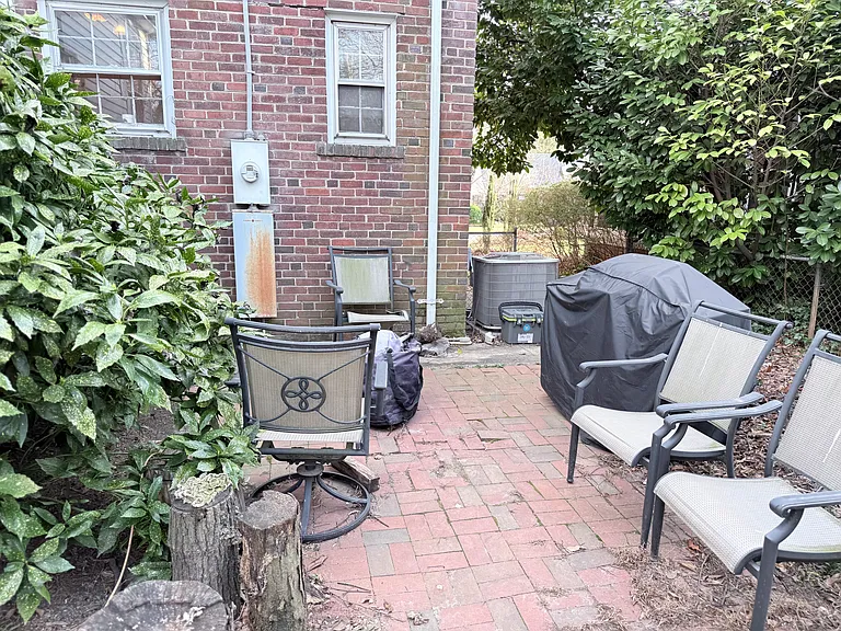1724 Wilmington Ave — Photo 17