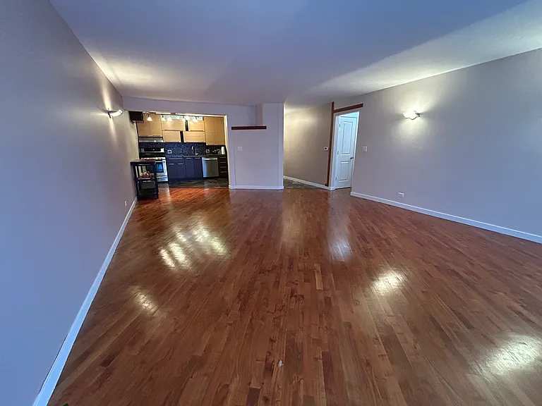 5400 Carriageway Dr — Photo 4