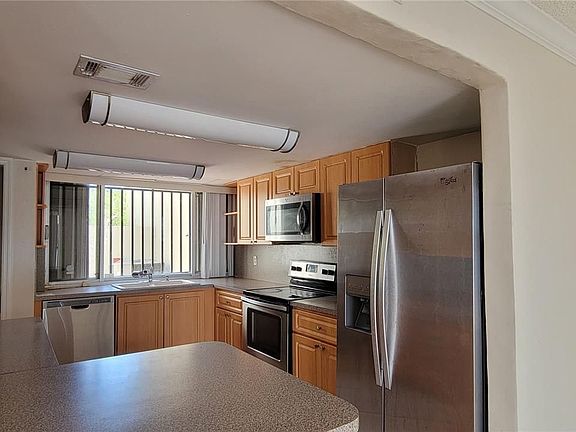 2nd image of 9165 Fontainebleau Blvd APT 2
