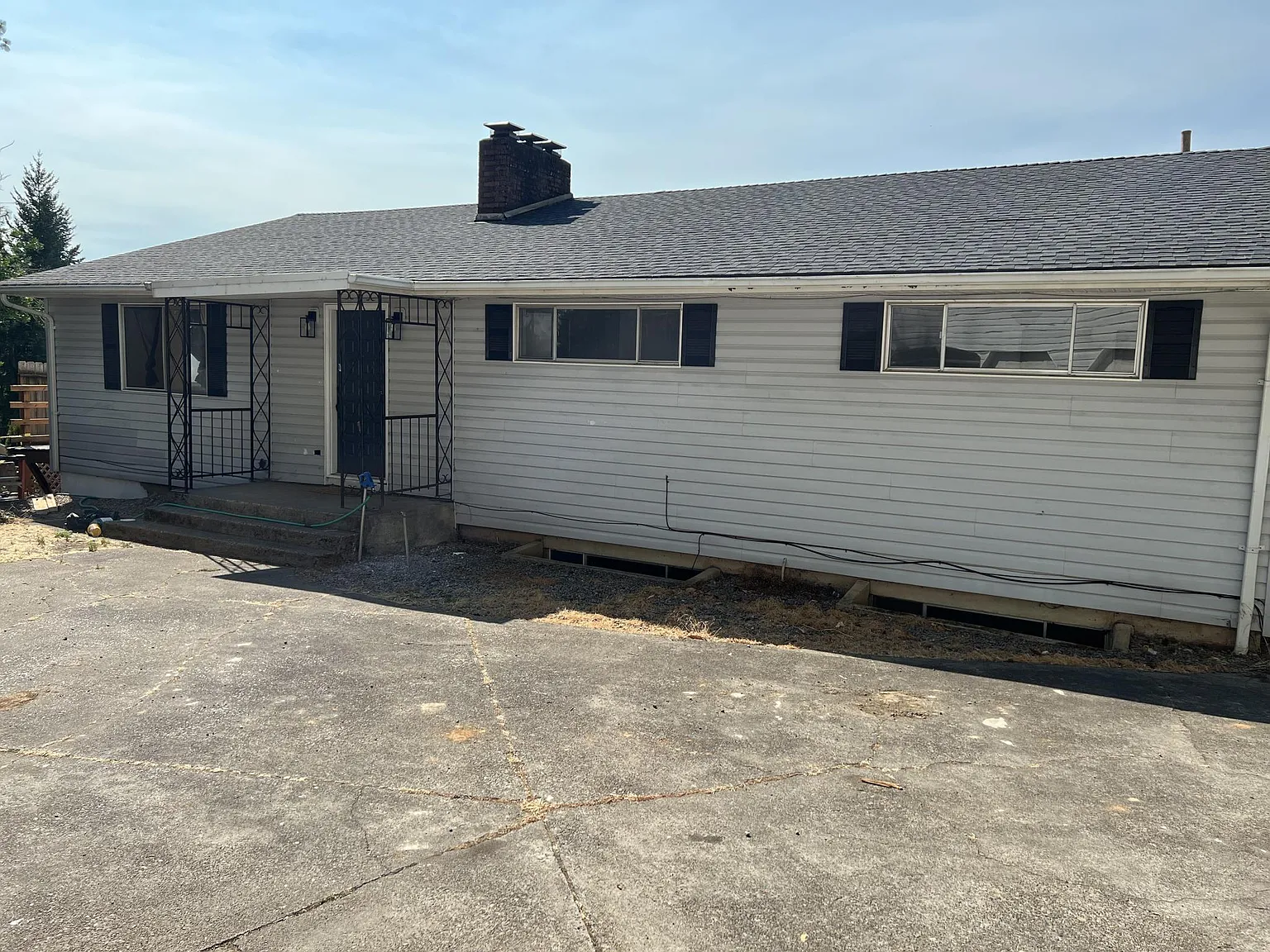 4108 NE Garden Dr — Photo 1