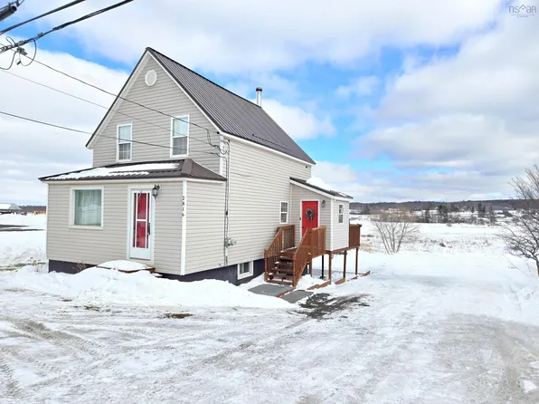 2816 Barronsfield Rd, River Hebert, NS B0L 1G0