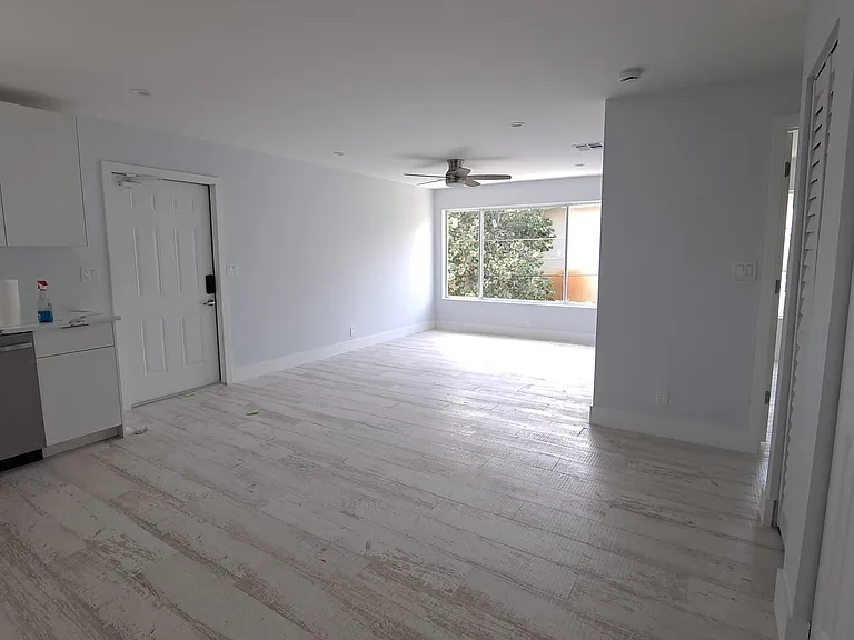 Large rear view window, almost floor to ceiling.